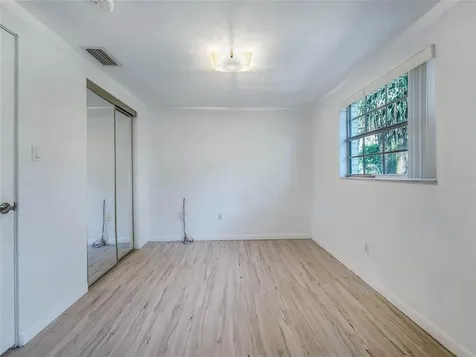 309 W Collins Avenue Bushnell FL 33513