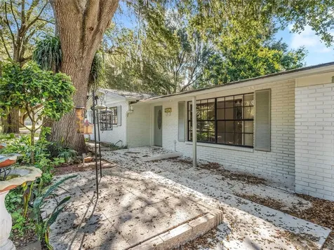 309 W Collins Avenue Bushnell FL 33513