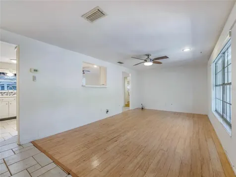 309 W Collins Avenue Bushnell FL 33513