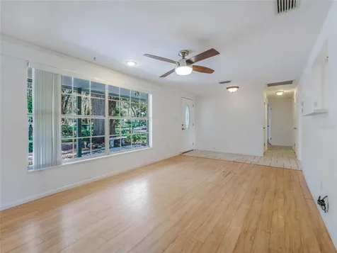 309 W Collins Avenue Bushnell FL 33513