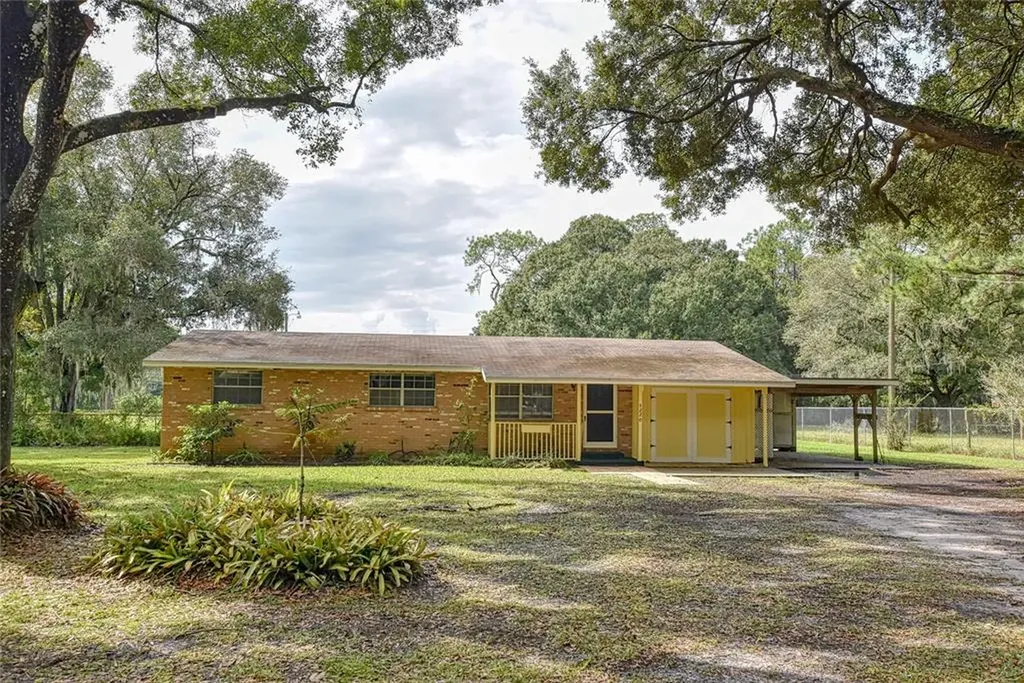 5220 Greenfield Road Lakeland FL 33810