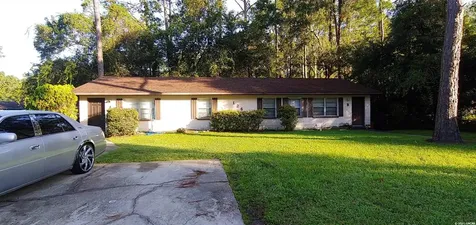 126 NE 40 Lane Gainesville FL 32641