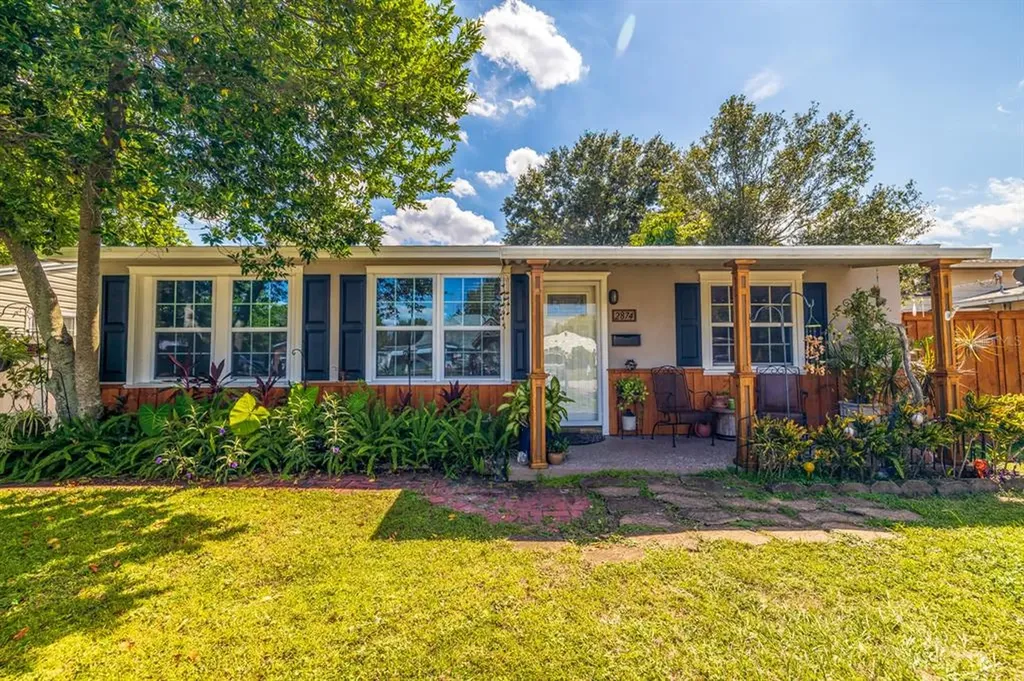 2874 40th Avenue N St Petersburg FL 33714
