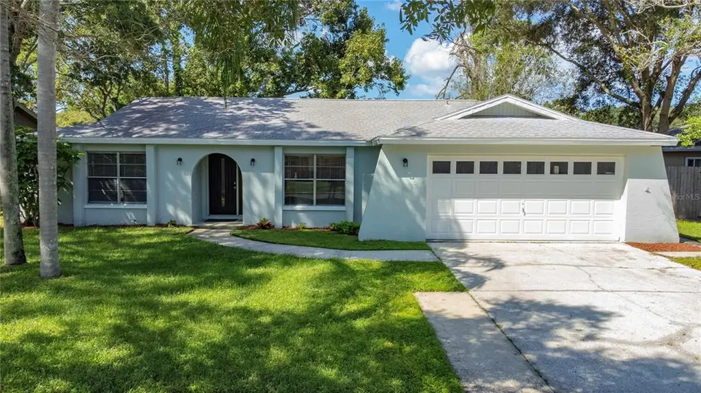 404 Tangerine Drive Oldsmar FL 34677