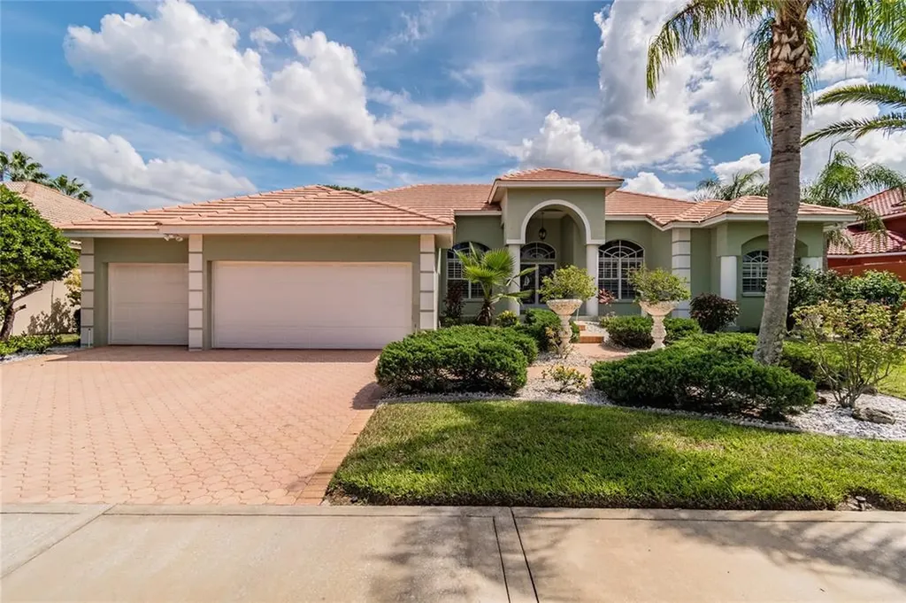 5905 La Rosa Lane Apollo Beach FL 33572