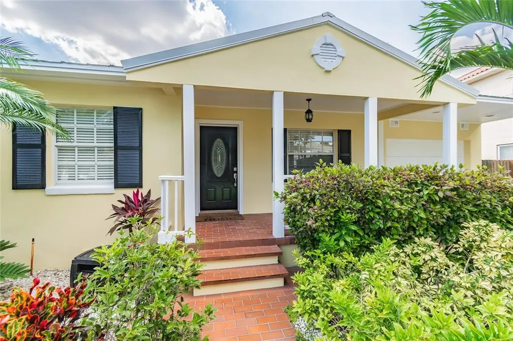 3619 W Tampa Circle Tampa FL 33629