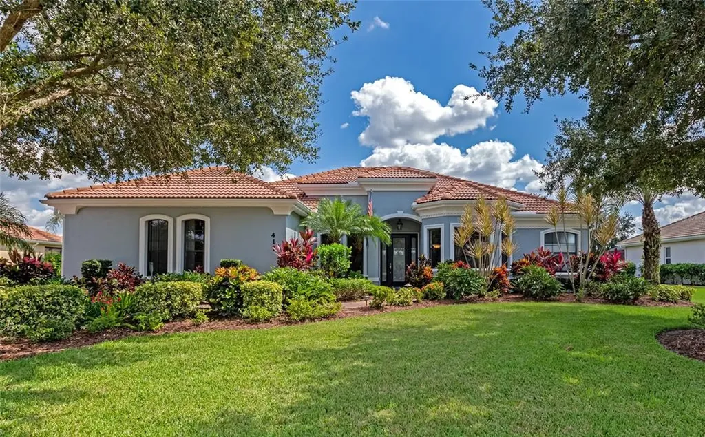 417 Country Meadows Way Bradenton FL 34212