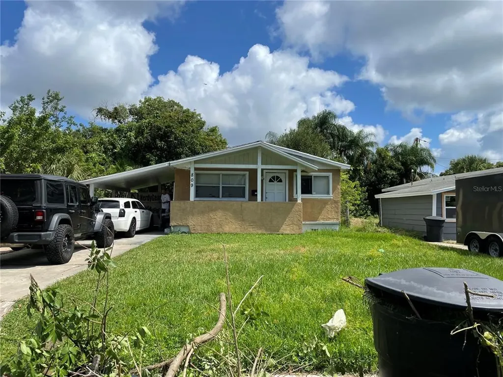 809 17th Avenue S St Petersburg FL 33701
