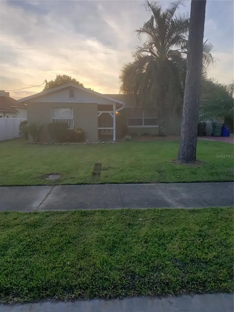 1010 N Lavon Avenue Kissimmee FL 34741