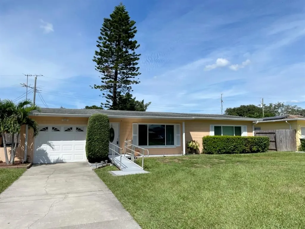4785 56th Avenue N St Petersburg FL 33714