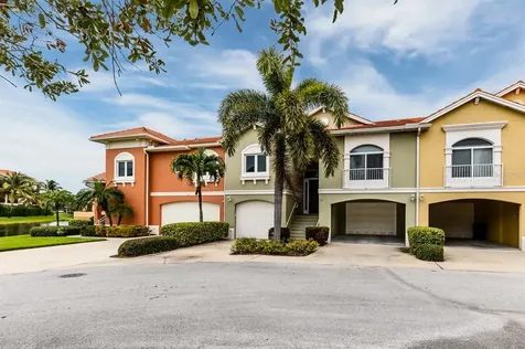 25 Lincoln Avenue S St Petersburg FL 33711