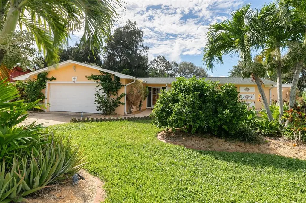 118 Surf Drive Cocoa Beach FL 32931
