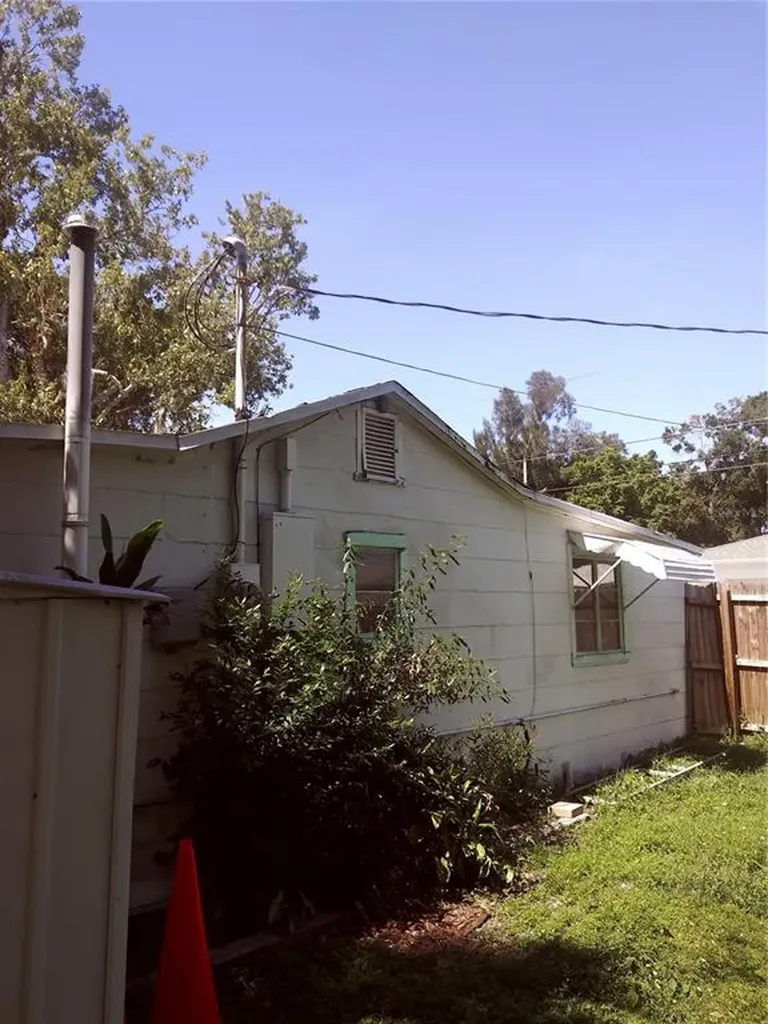 2535 41st Avenue N St Petersburg FL 33714