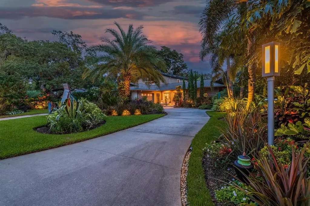 7226 Demens Drive S St Petersburg FL 33712