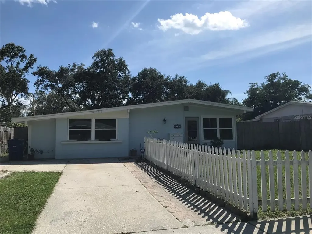 4432 W Iowa Avenue Tampa FL 33616