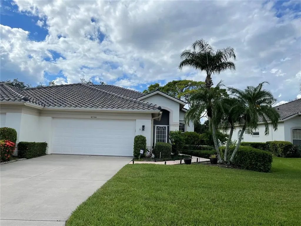 8736 Pebble Creek Lane Sarasota FL 34238