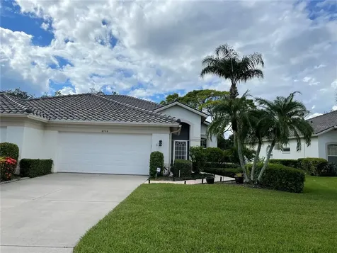 8736 Pebble Creek Lane Sarasota FL 34238