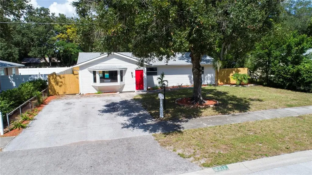 7313 7th Avenue N St Petersburg FL 33710