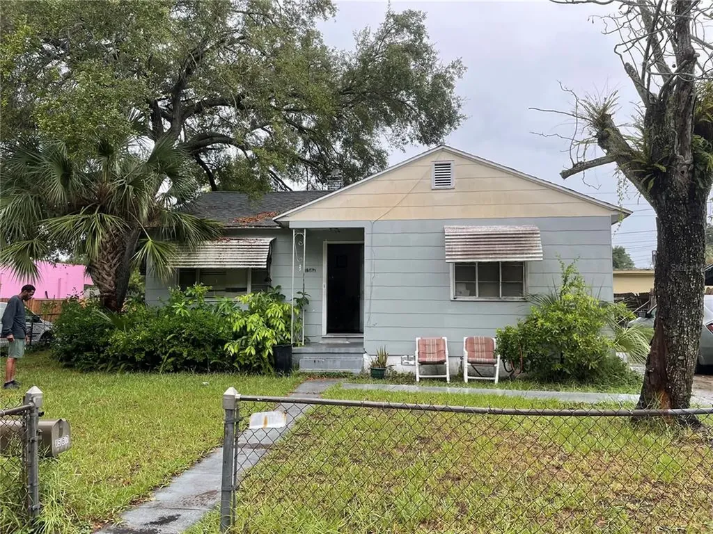 1567 15th Street S St Petersburg FL 33705