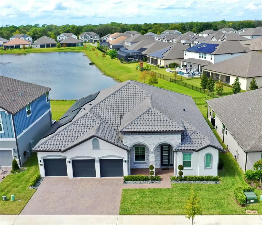 1084 Wading Waters Circle Winter Park FL 32792