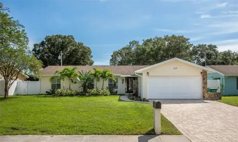 109 N Bay Hills Boulevard Safety Harbor FL 34695