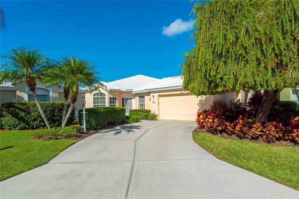 4022 Via Mirada Sarasota FL 34238