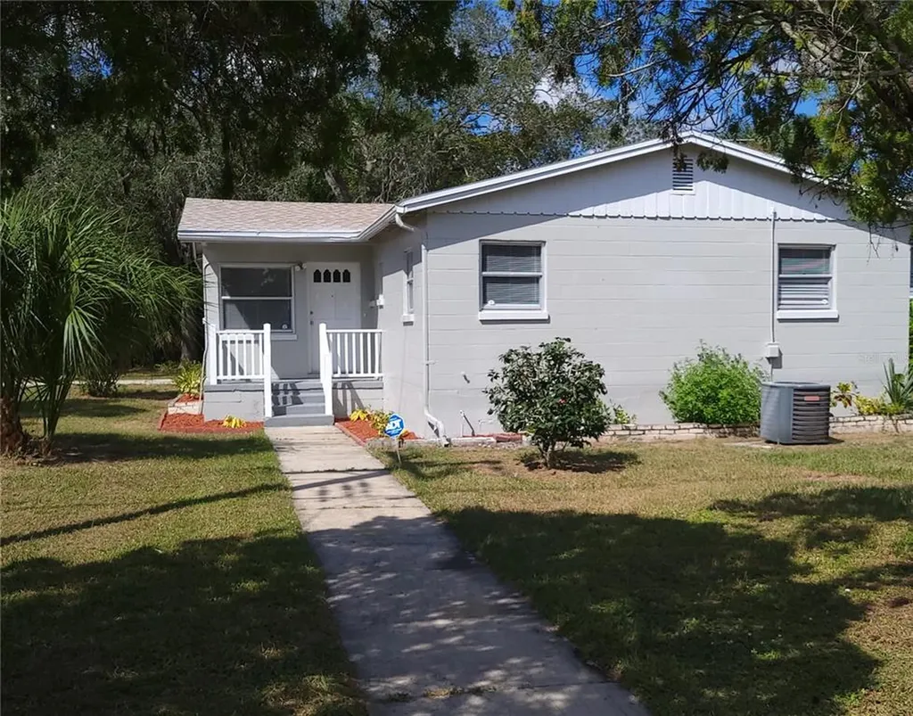 1412 S Deleon Avenue Titusville FL 32780
