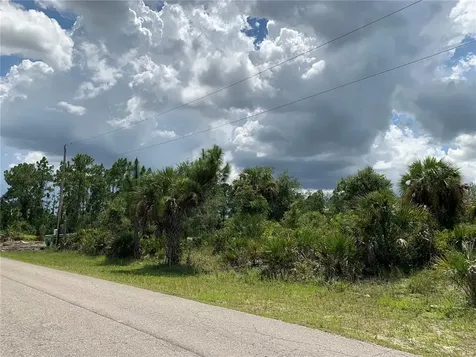 609 Clayton Avenue Lehigh Acres FL 33972