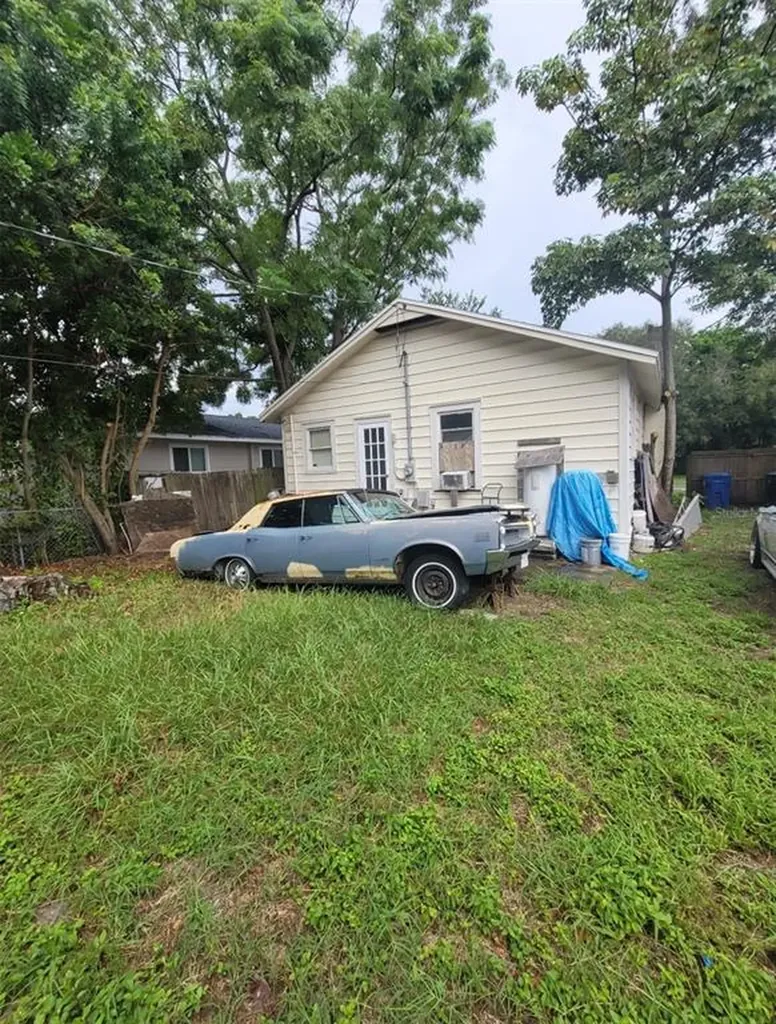 2510 16th Avenue N St Petersburg FL 33713
