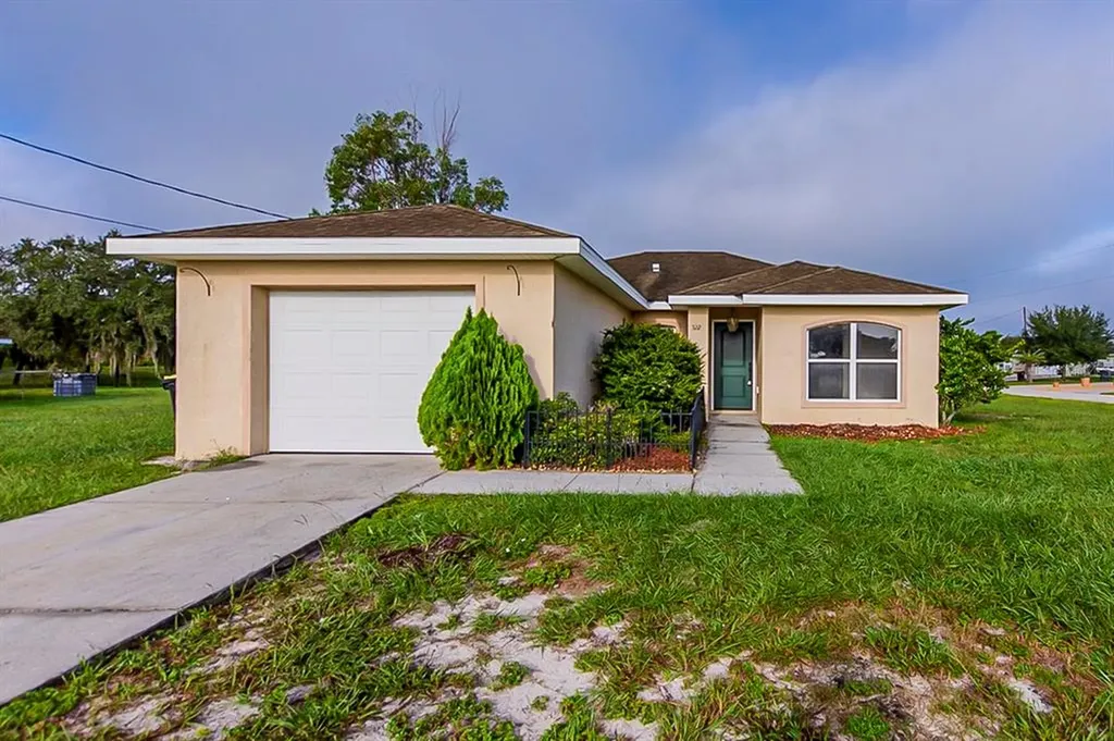 522 Raymond Avenue Frostproof FL 33843