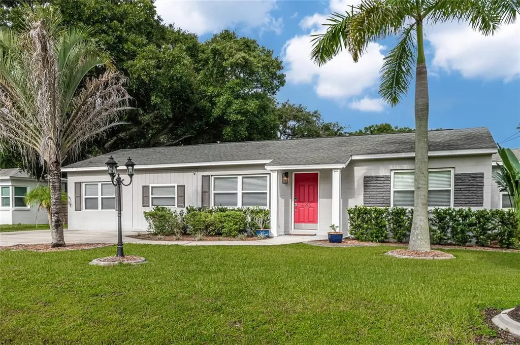 6215 S Kelly Road Tampa FL 33611