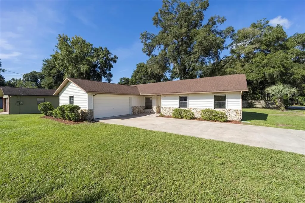 4120 NE 28th Terrace Ocala FL 34479
