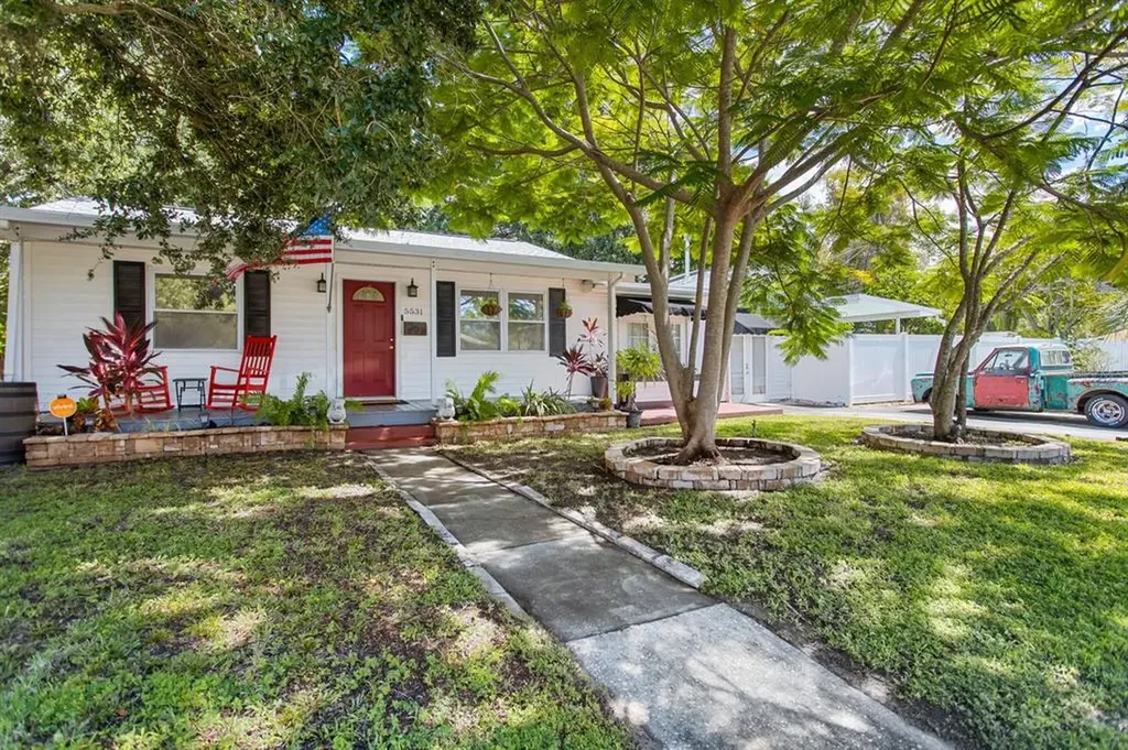 5531 11th Street N St Petersburg FL 33703