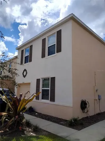 9925 Hound Chase Drive Gibsonton FL 33534