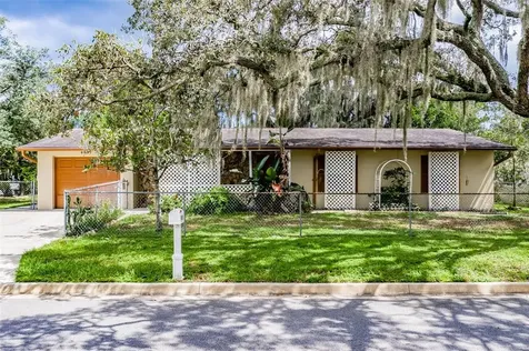 9807 N Pawnee Avenue Tampa FL 33617