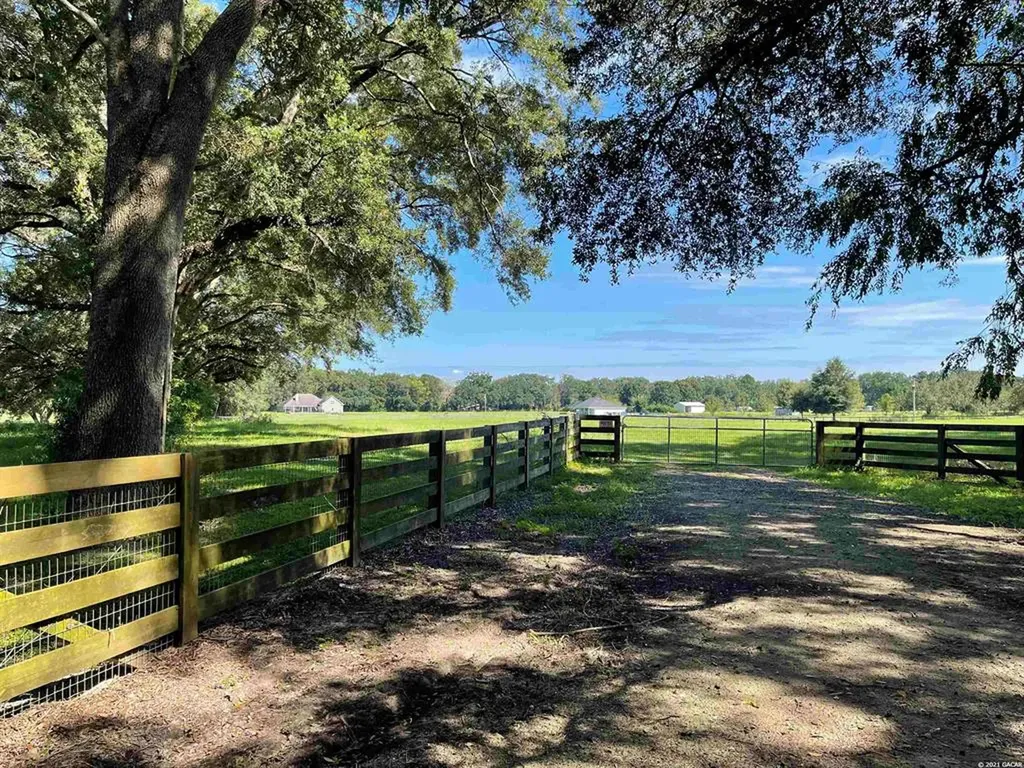 7311 NW 218th Street Alachua FL 32615