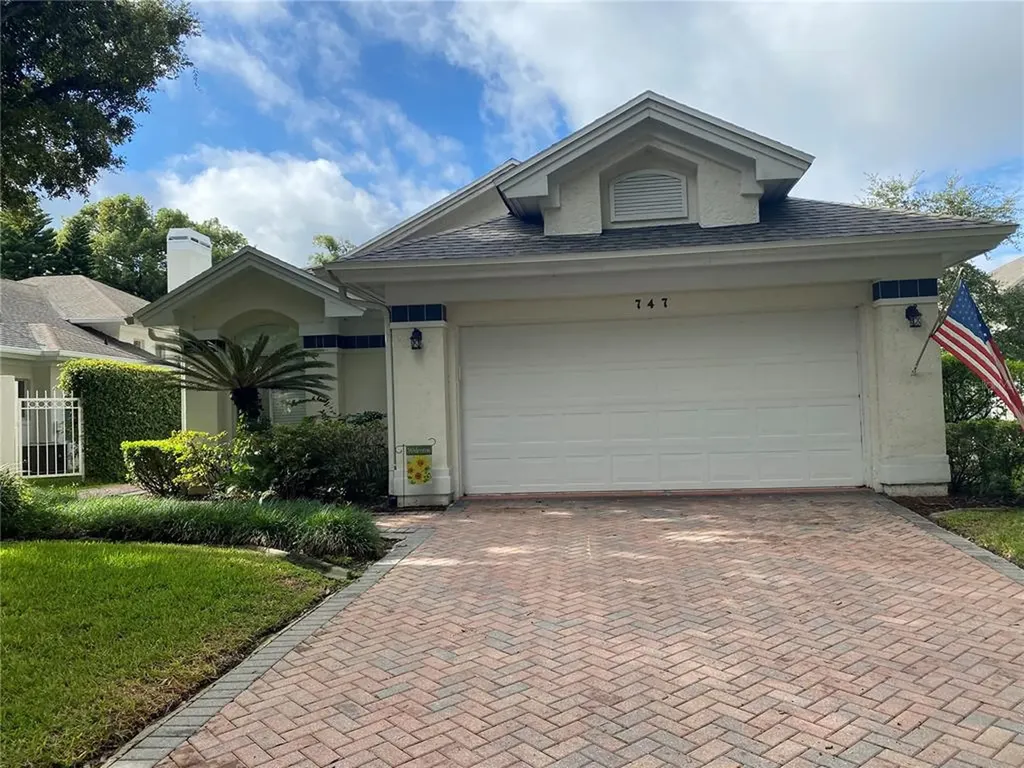 747 Crepe Myrtle Circle Apopka FL 32712