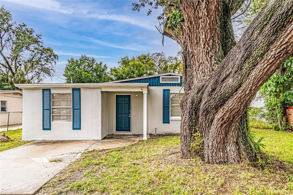 10004 N Mitchell Avenue Tampa FL 33612