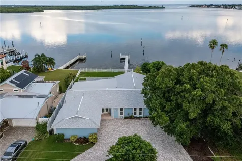 6311 Bayou Grande Boulevard NE St Petersburg FL 33702