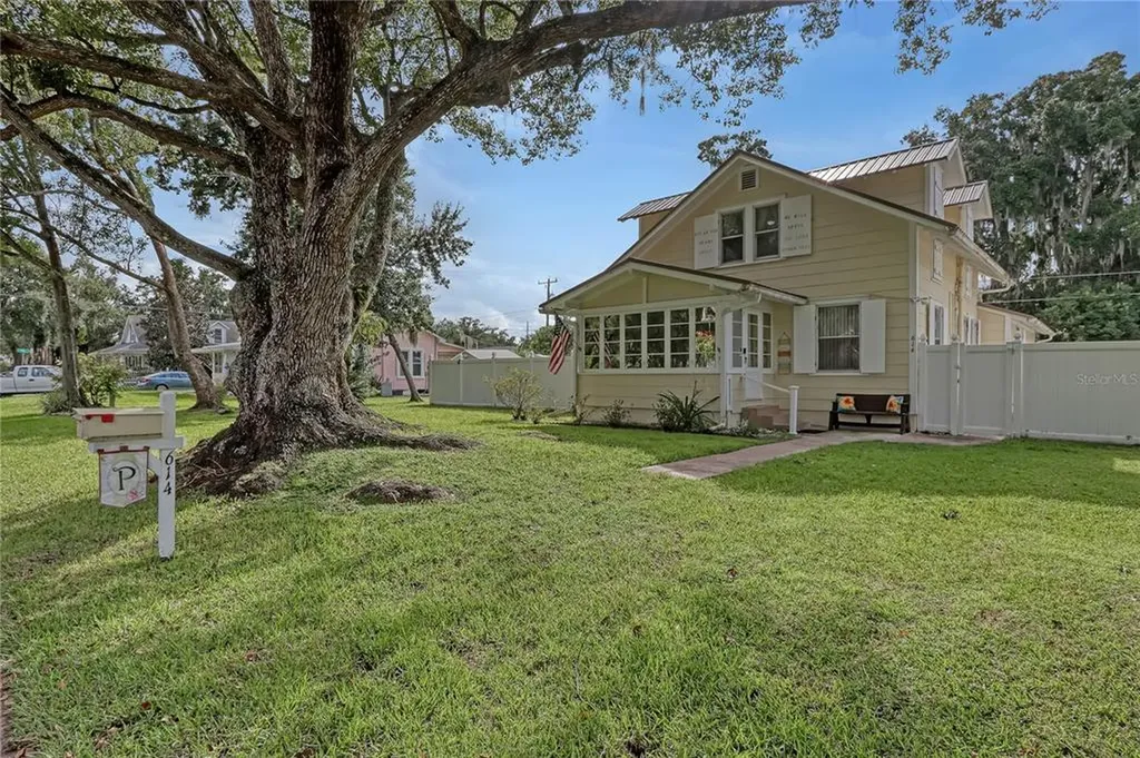 614 Connecticut Avenue Saint Cloud FL 34769