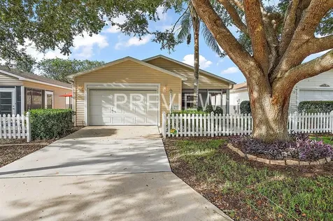 9351 SE 172nd Garden Street The Villages FL 32162