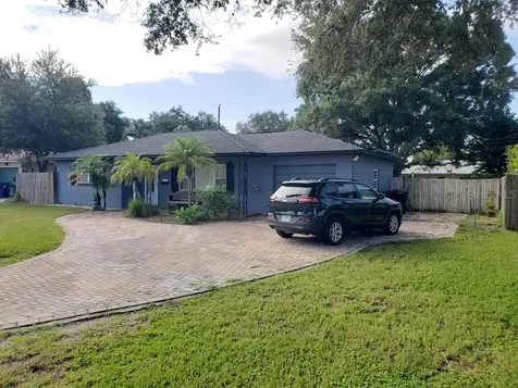 5416 38th Avenue N St Petersburg FL 33710
