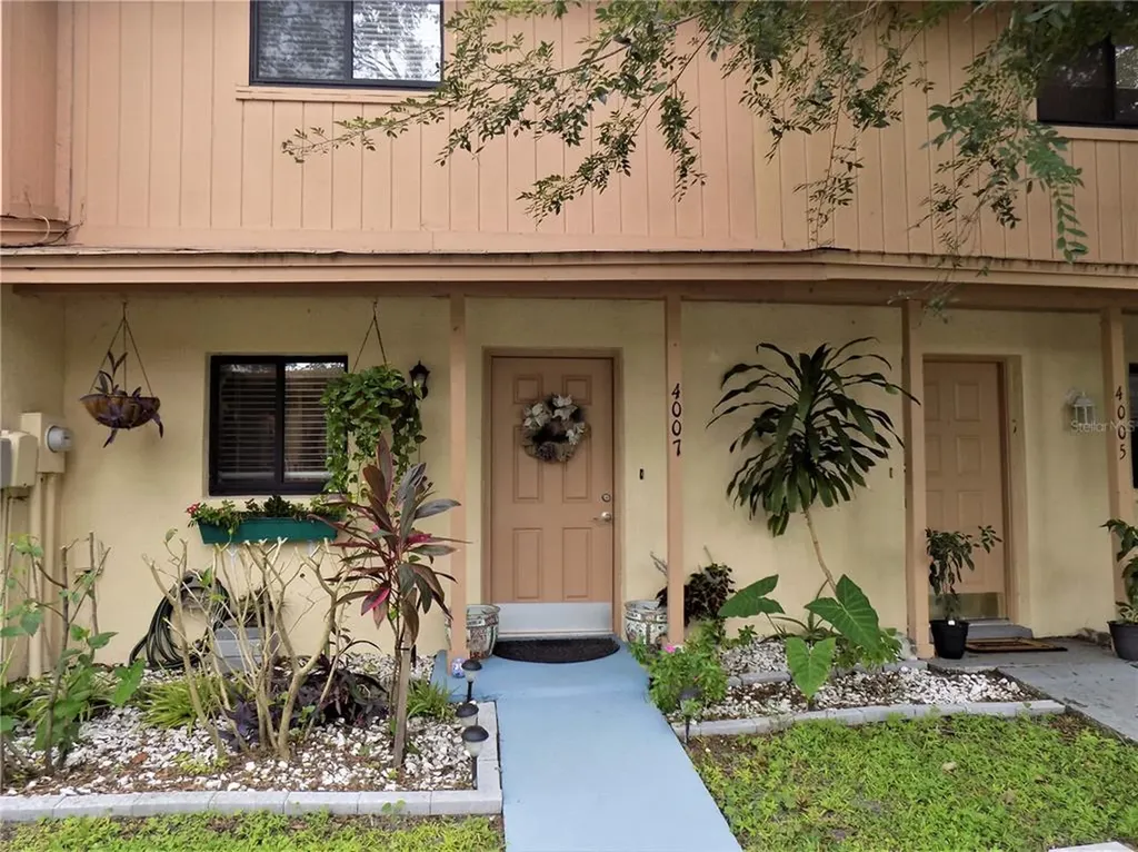 4007 Oak Limb Court Tampa FL 33614