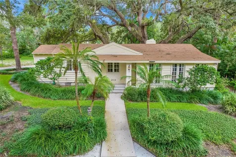 2515 Driftwood Road SE St Petersburg FL 33705