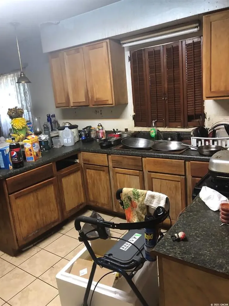 5020 SE Hawthorne Road Gainesville FL 32641