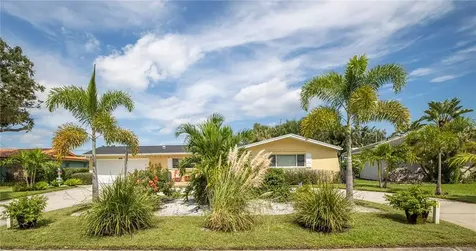 4323 50th Place S St Petersburg FL 33711