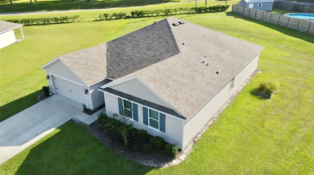 19046 NW 229th Street High Springs FL 32643