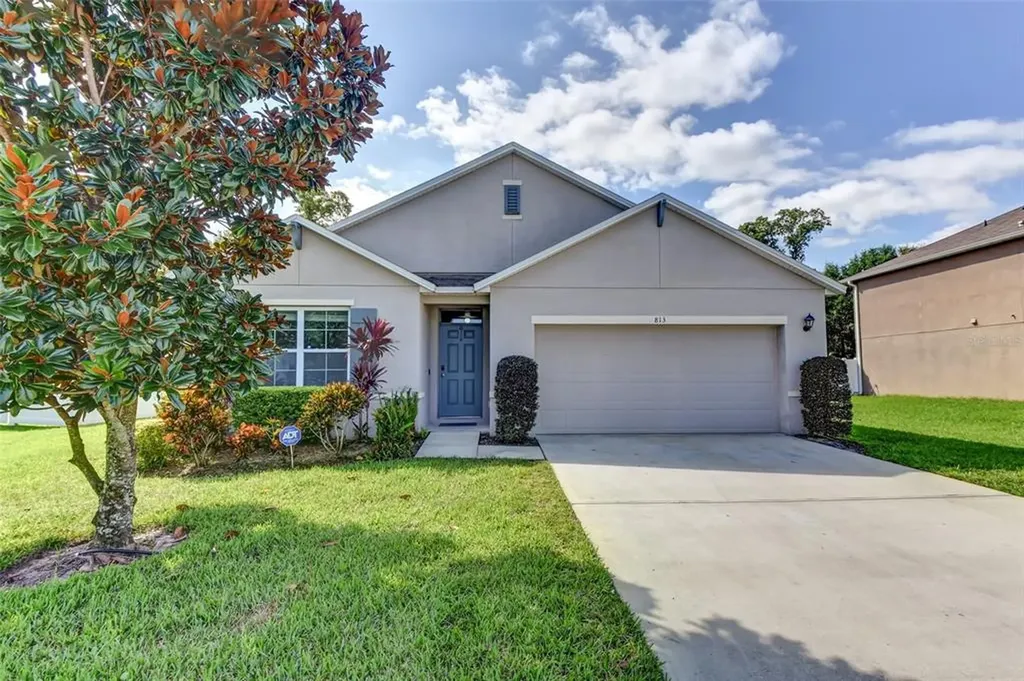 813 Oak Hollow Loop Deland FL 32724