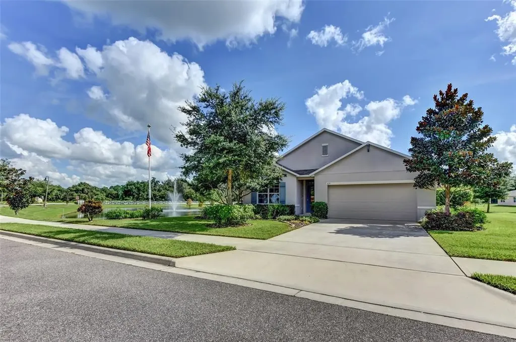 825 Parkmore Drive Deland FL 32724