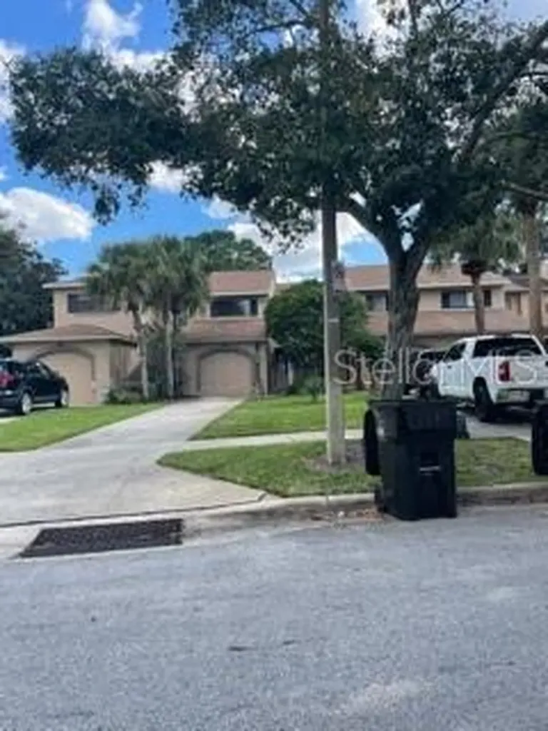 6204 Peregrine Court Orlando FL 32819